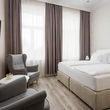 Notarius Vendeghaz 4* Poroszló