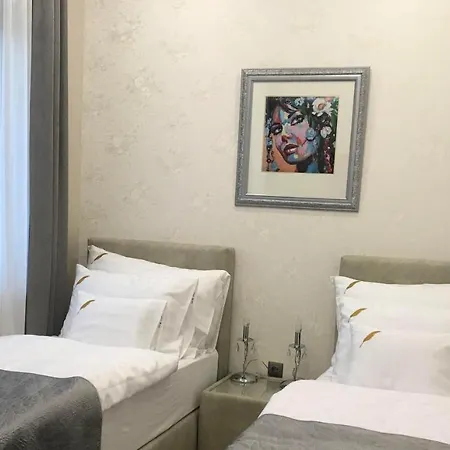 Notarius Vendeghaz 4*