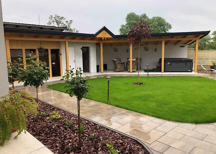 Notarius Vendeghaz B&B Poroszló