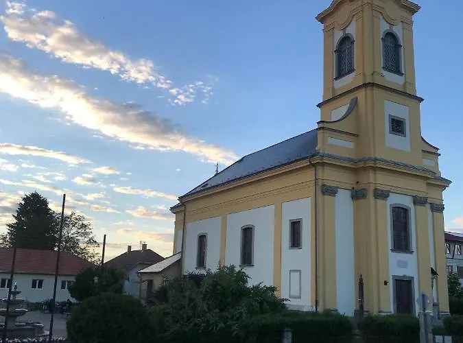 Notarius Vendeghaz B&B Poroszló